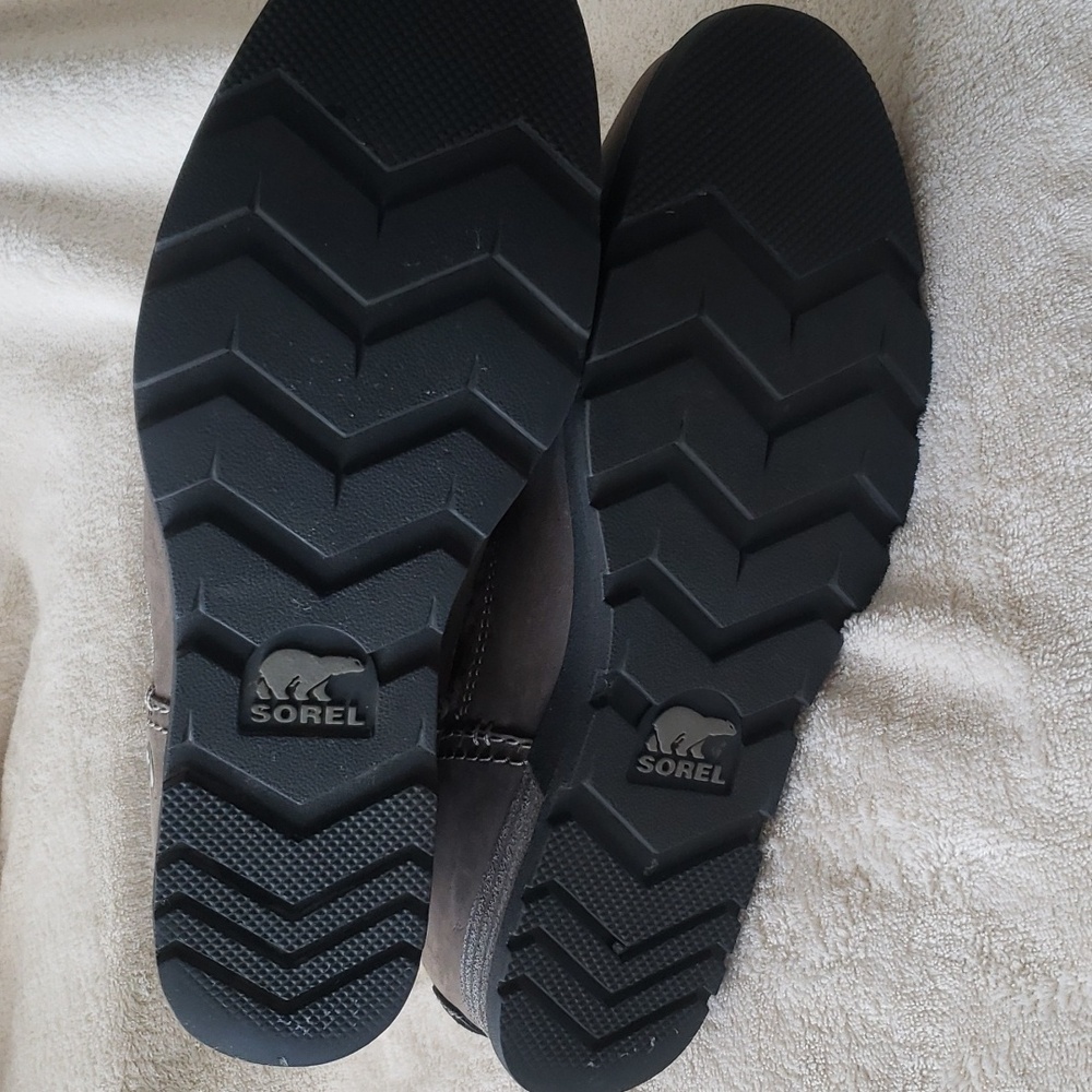 SOREL Boots, Size 8 Women's - Picture 8 of 13
